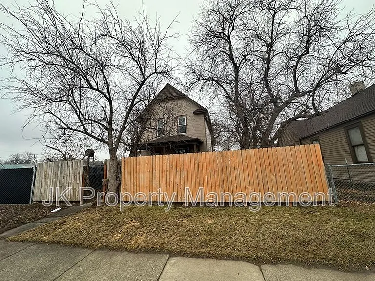 604 2nd Ave S — Photo 20