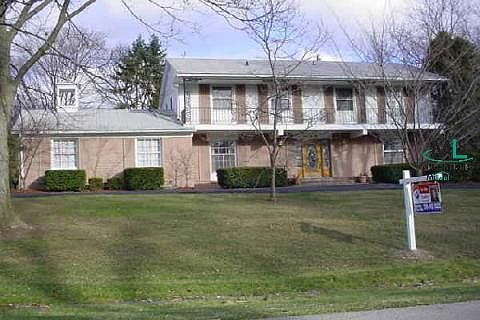 1st image of 753 Valley Chase