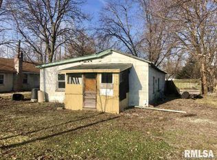 1392 Morton Ave, Galesburg, IL 61401