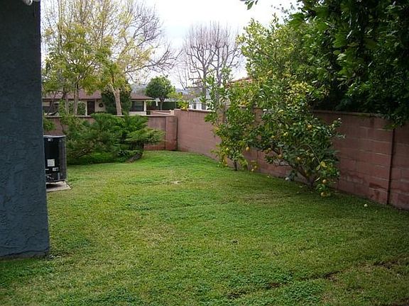 3rd image of 1219 Baxter Dr