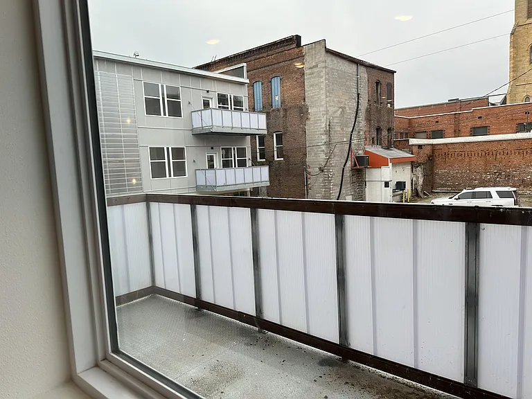307 N 3rd St #301 — Photo 7