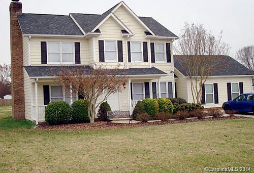 1st image of 109 Carmel Hills Dr