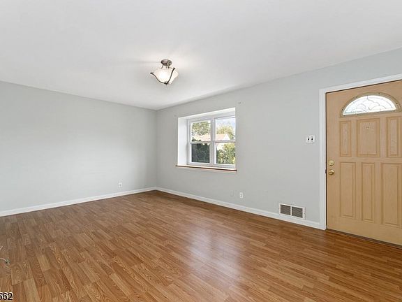 2nd image of 3 Celia Ct