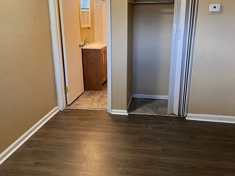 Creekstone Village — Photo 5