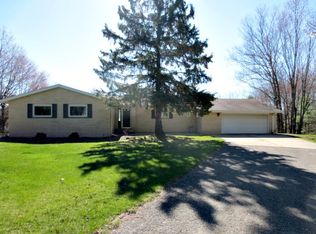 491 Riverhills Rd, Kingsford, MI 49802