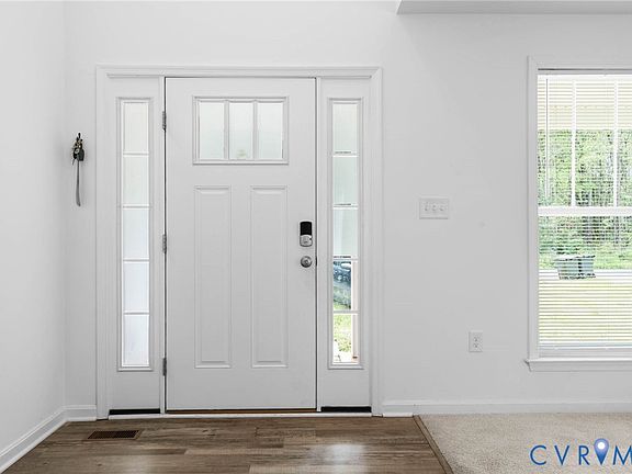 4th image of 99 Laurel Ln