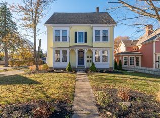 123 Main St #2, Rockport, MA 01966