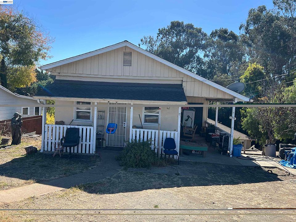 1st image of 2039 D St