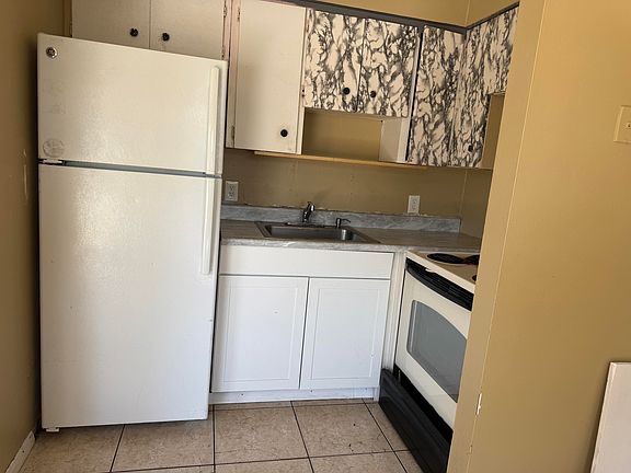 3rd image of 3660 Coconut Rd