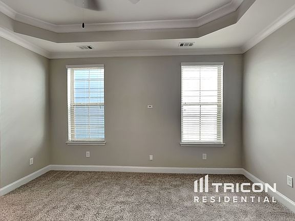 5th image of 1068 Moorewood Ln
