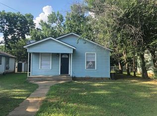 607 W Dubois St, Denison, TX 75020
