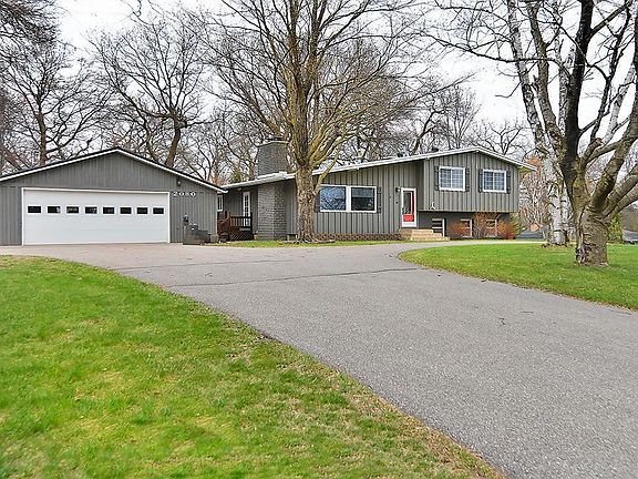 2nd image of 2080 Edgewood Dr