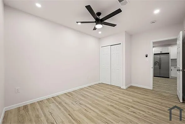 439 W Girard Ave #4 — Photo 6