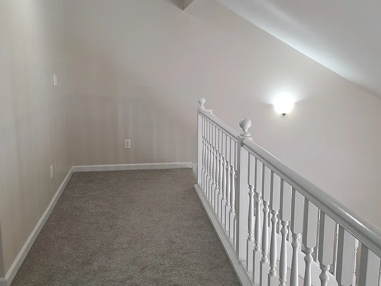 4572 Park Ridge Pkwy — Photo 32