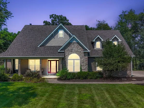 175 Buckskin Ln, Valparaiso, IN 46383