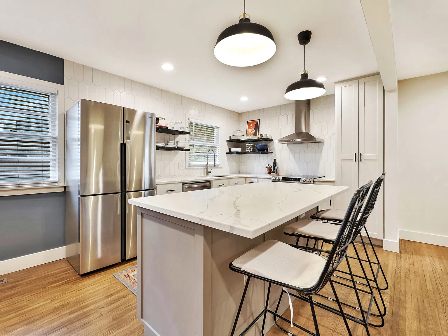 3 bed, 1165 sqft, $1,600 — Photo 1