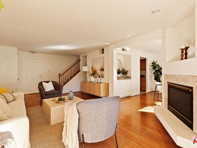 13030 Valleyheart Dr APT 119, Studio City, CA, 91604