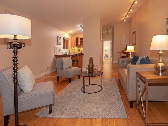 5th image of 3608 14th Ave W #301-1