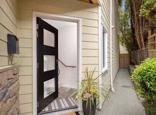 2834 NW 68th St, Seattle, WA 98117