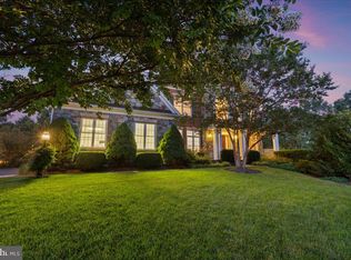 25778 Tullow Pl, Chantilly, VA 20152