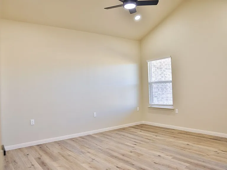 2109 Bryant St — Photo 5