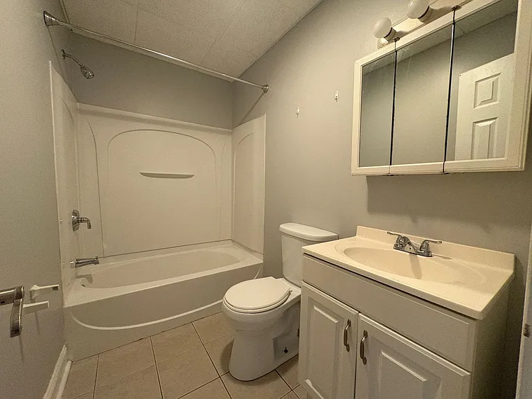 59 Plaza Ave #B-3 — Photo 5