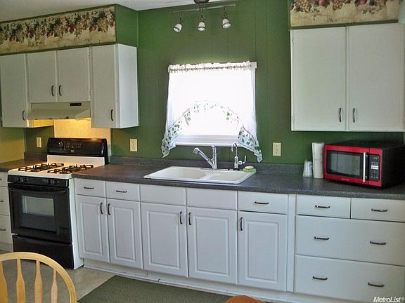 4th image of 5505 S Grove St Spc 79