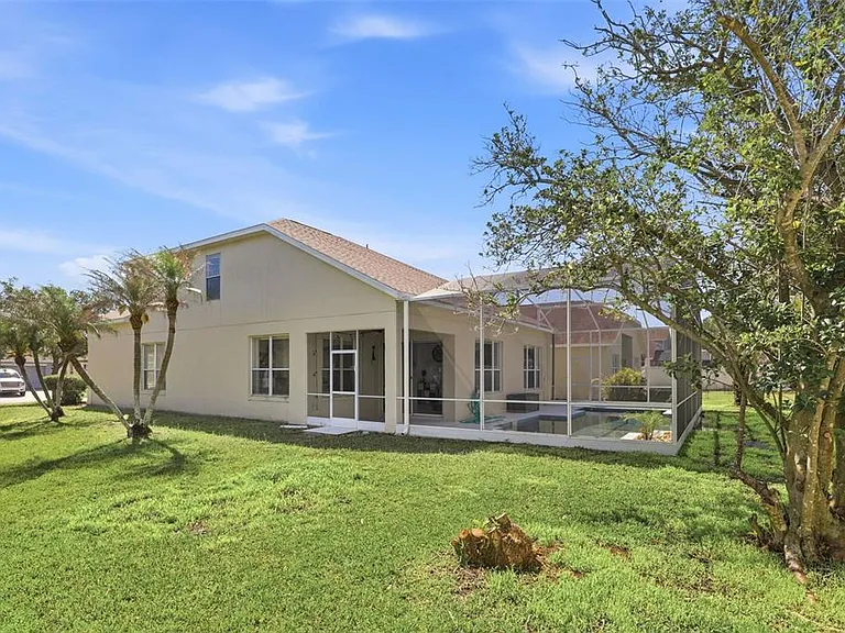 130 Westmoreland Cir — Photo 35