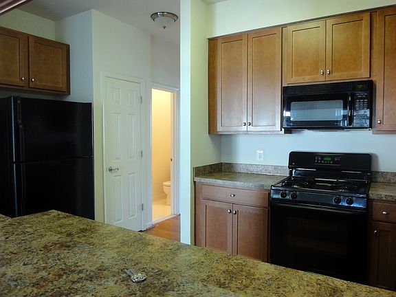 5th image of 1847 Cedar Cove Way #201