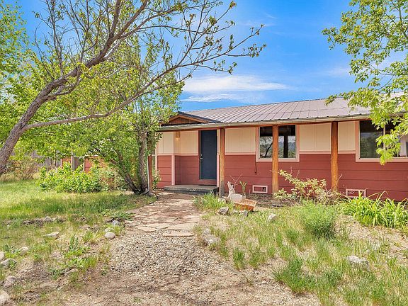 5th image of 110 Ledesma Ln
