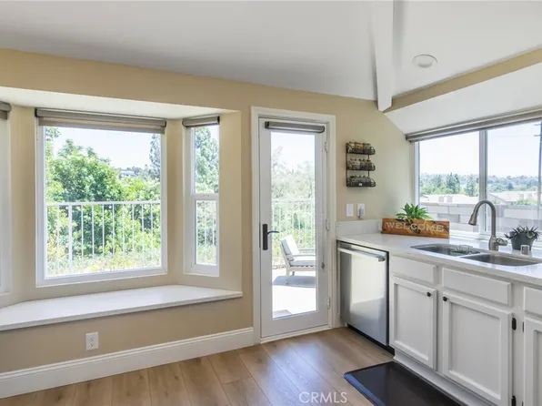 22914 Banyan Pl Unit 202, Santa Clarita, CA 91390