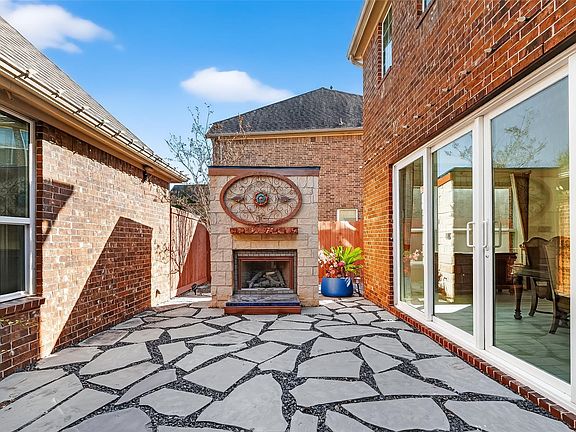 2nd image of 51 Scepter Rdg