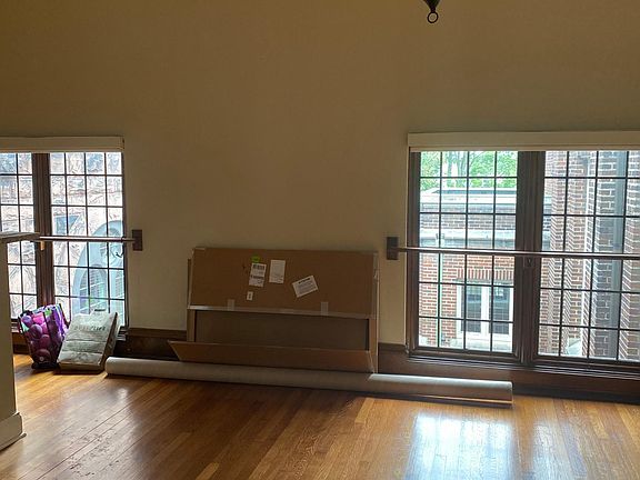 4th image of 598 Elmwood Ave #307