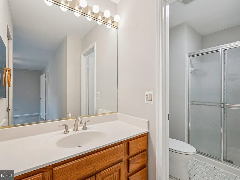 2917 Village Spring Ln — Photo 16