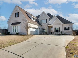 103 Willow Lake Cir SW, Huntsville, AL 35824