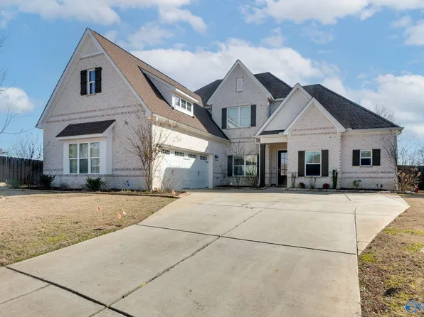 103 Willow Lake Cir SW, Huntsville, AL 35824