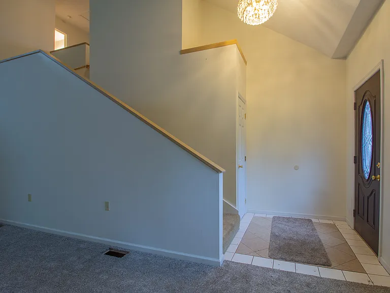 918 Harold Ave #918 — Photo 7