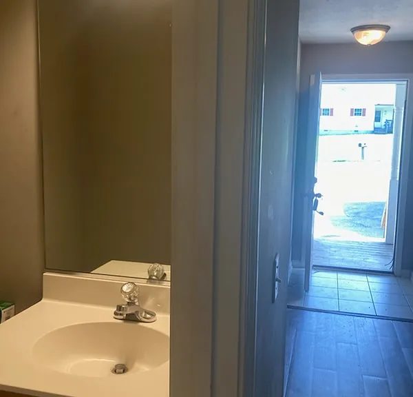 106 Dickerson Ct — Photo 5