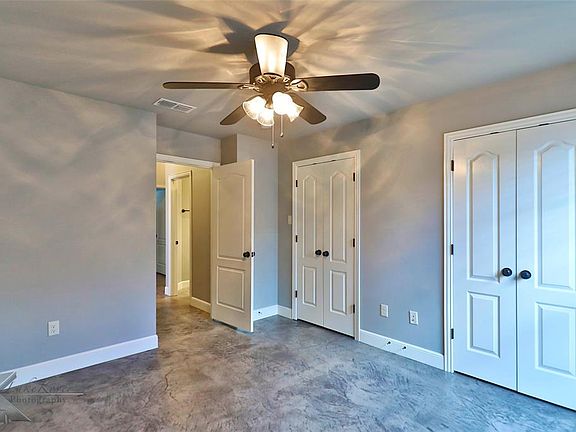 4th image of 3812 Carrera Ln