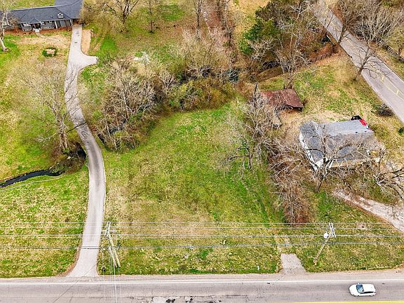 4th image of 540 Franklin Rd