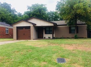 2237 Carlisle Rd, Village, OK 73120