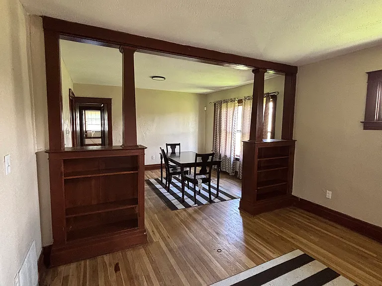 1130 Willow Ave #2 — Photo 9