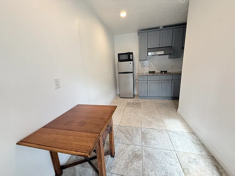4940 Tyler St — Photo 6