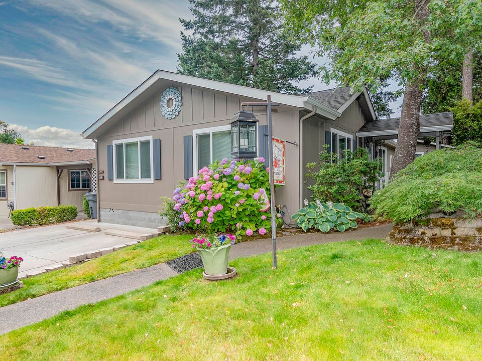 1st image of 219 NW Creekside Dr