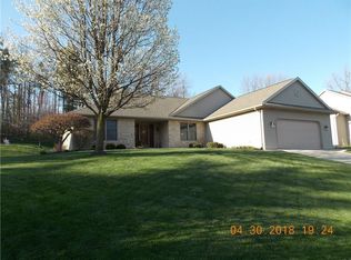 1417 Woodglen Dr, Bellefontaine, OH