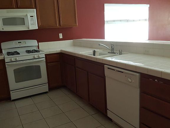 5th image of 15635 Lasselle St APT 95