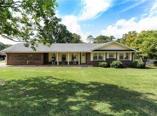 6 Brookwood Dr, Cartersville, GA 30120