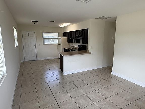 4th image of 2820 Avenue S #A1