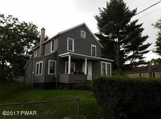 404 Avenue N, Matamoras, PA 18336