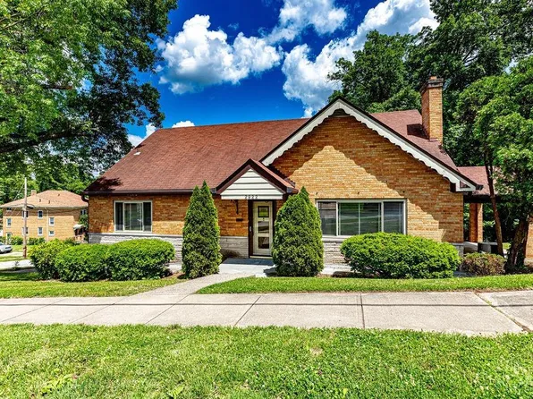 2922 Ravogli Ave, Cincinnati, OH 45211